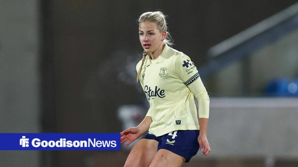 Issy Hobson in action for Everton Women.