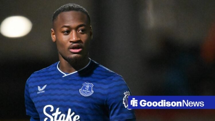 Martin Sherif playing for Everton vs Tottenham in Premier League 2