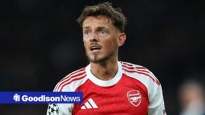 Ben White looking worried for Arsenal