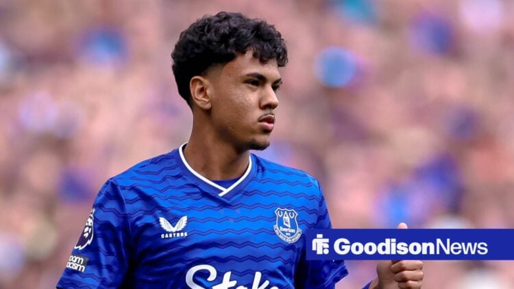 Adam Aznou in action for Everton