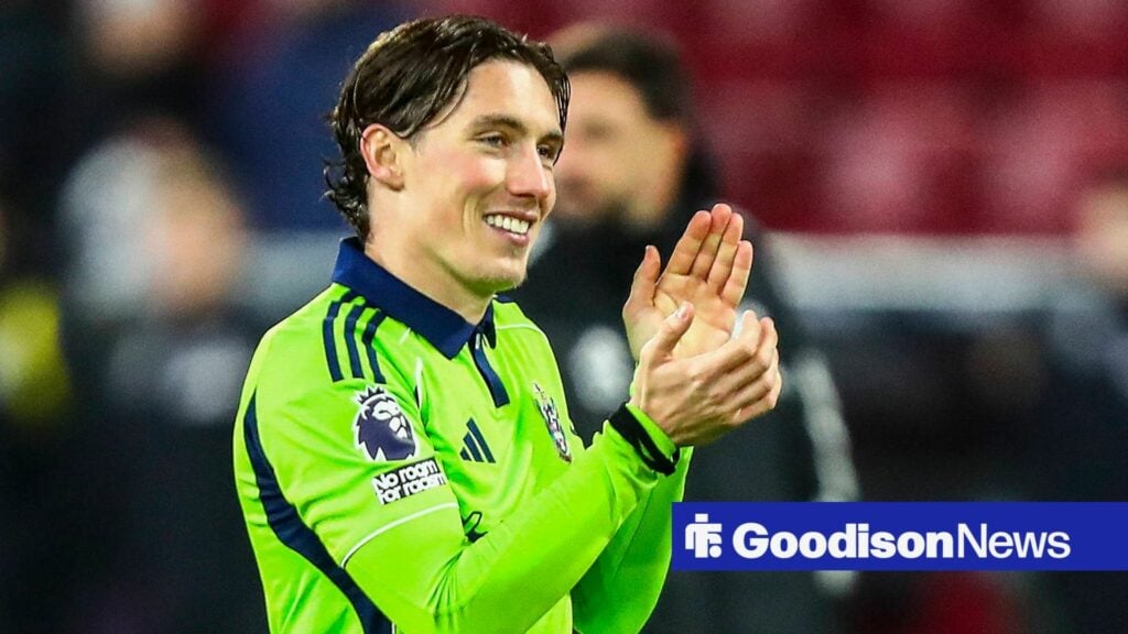 View: Everton must now step up effort to sign free agent as 'almost certain' update drops