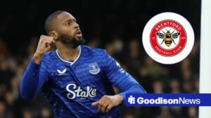 Beto of Everton celebrates after his side scores during the Premier League match between Fulham and Everton, Brentford badge in inset.