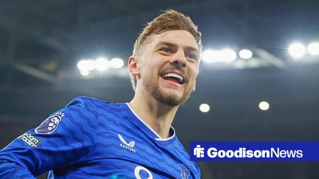 Dewsbury-Hall explains thinking behind Everton moment that left Martin Keown in disbelief