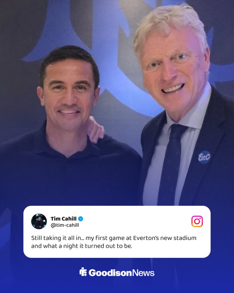 Tim Cahill posing with Everton manager David Moyes at Hill Dickinson Stadium for Everton vs Chelsea