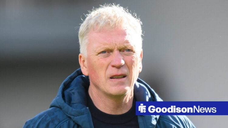 David Moyes looking worried