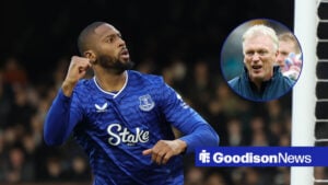 Beto of Everton celebrates after his side scores during the Premier League match between Fulham and Everton, David Moyes, Manager of Everton, celebrates towards the fans following victory vs Wolverhampton Wanderers.