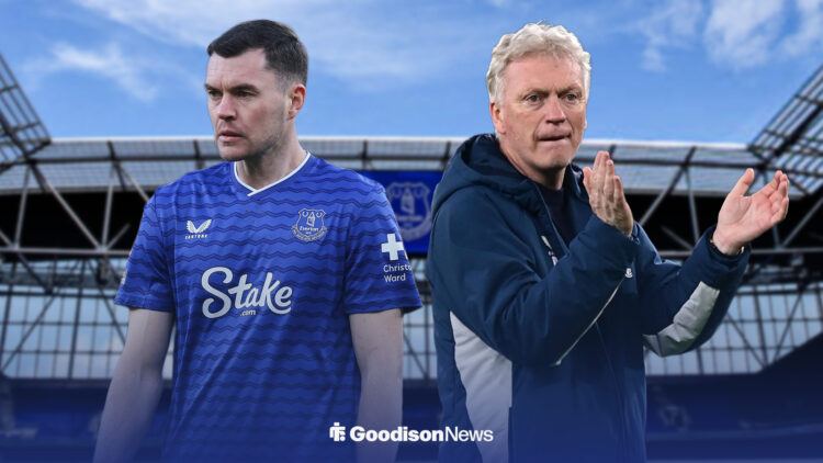 Michael Keane looking upset alongside David Moyes