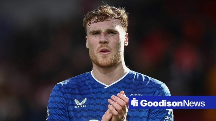Jake O'Brien applauding Everton fans