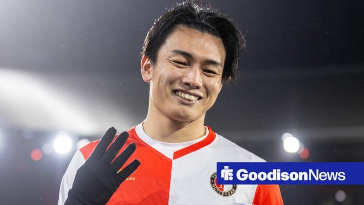 Ayase Ueda celebrating for Feyenoord