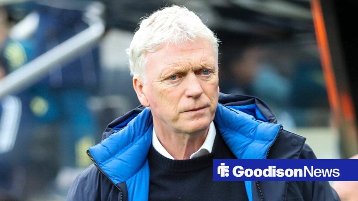 David Moyes looking upset on the touchline for Everton