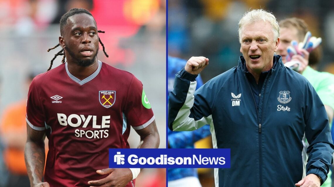 Aaron Wan-Bissaka looking at David Moyes.